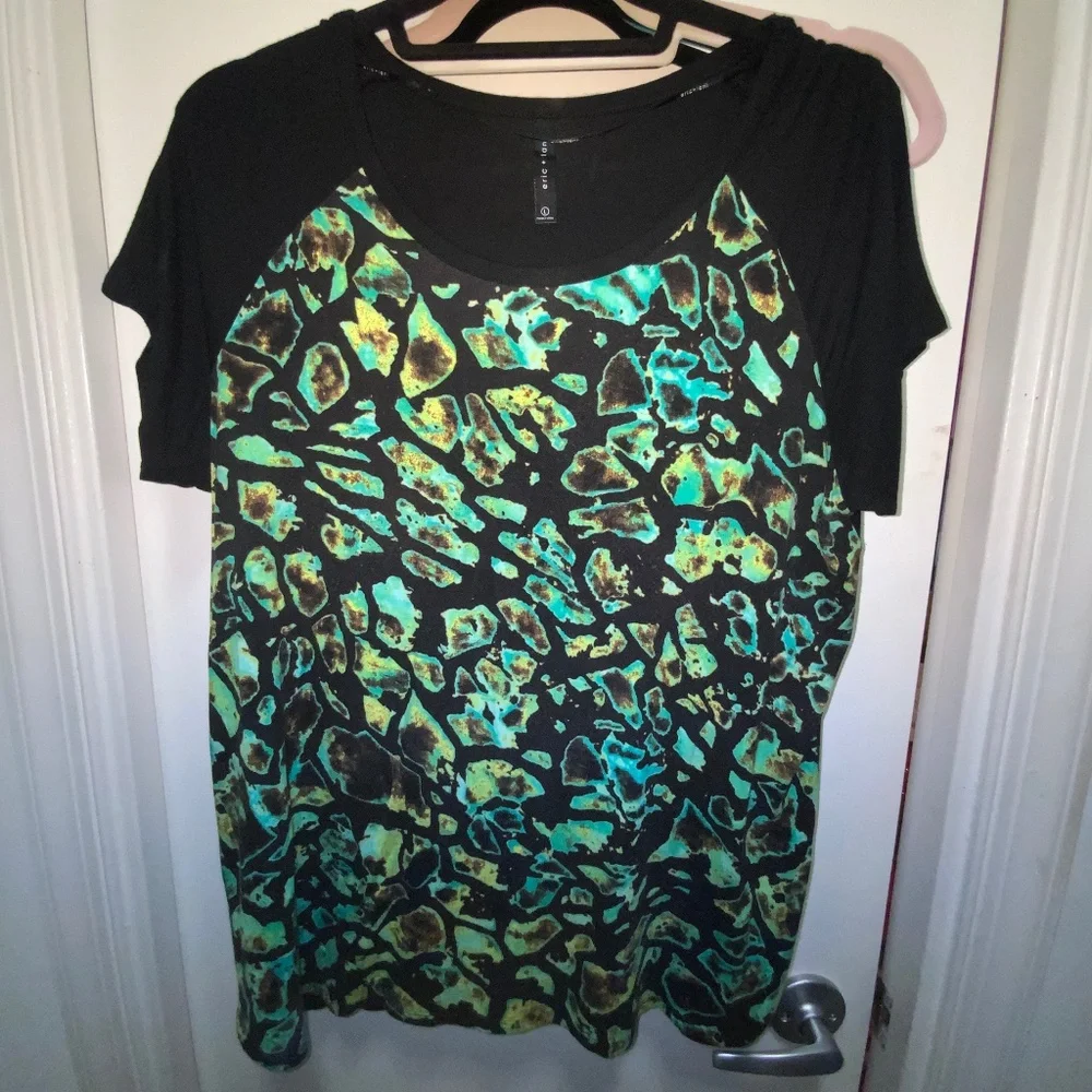 Green Abstract Stone Pattern Top - Picture 1 of 3
